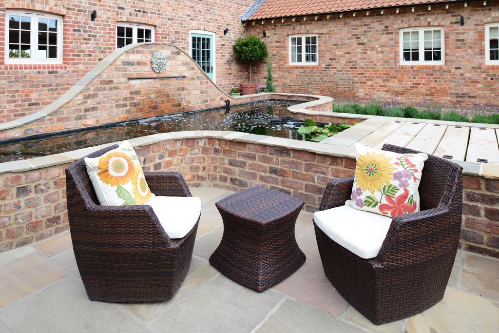 Holtby Grange Cottages 요크 외부 사진